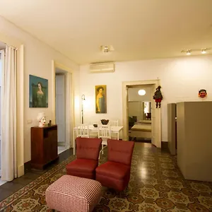Appartamento Tre Vie Con Terrazzo Giardino Pensile, Aeroporto di Catania Fontana Rossa
