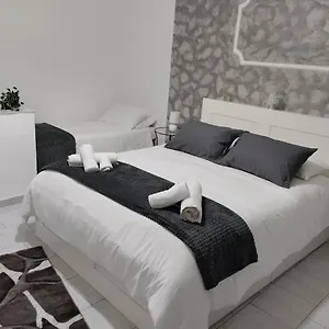 Appartamento House Luroke, Aeroporto di Catania Fontana Rossa