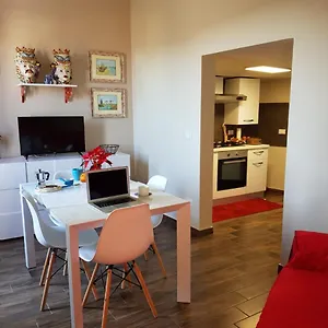 La Terrazza Di Leda Apartament